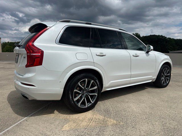 Used 2018 Volvo XC90 T6 Momentum w/ Convenience Package AWD/4WD image 8