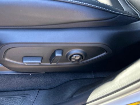 New 2025 Jeep Grand Cherokee L Limited image 9