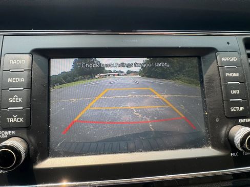 Used 2018 Kia Sedona EX FWD image 23