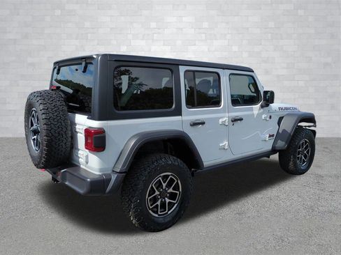 Used 2024 Jeep Wrangler Unlimited Rubicon image 4