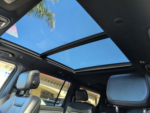 Certified 2023 Jeep Wagoneer Series II image 23