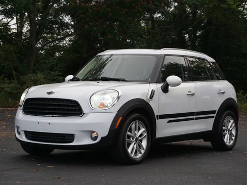 Used 2012 MINI Cooper Countryman FWD image 1