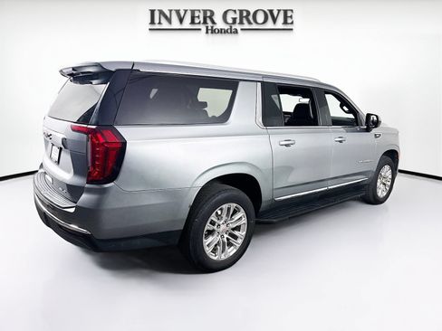 Used 2023 GMC Yukon XL SLT AWD/4WD image 5