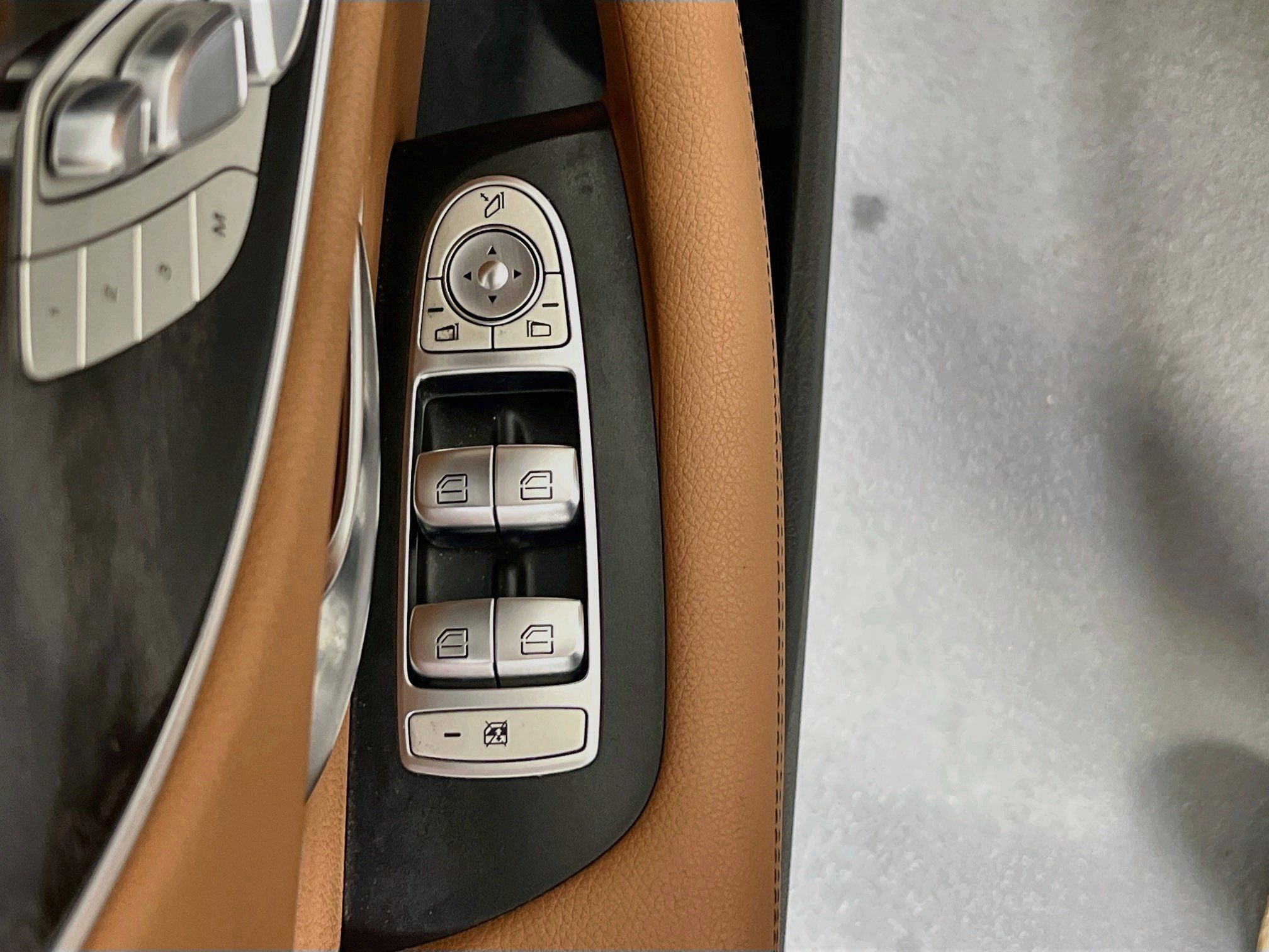 Used 2020 Mercedes-Benz E 450 4MATIC Cabriolet image 18