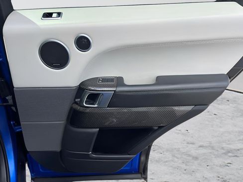 Used 2019 Land Rover Range Rover Sport SVR AWD/4WD image 32