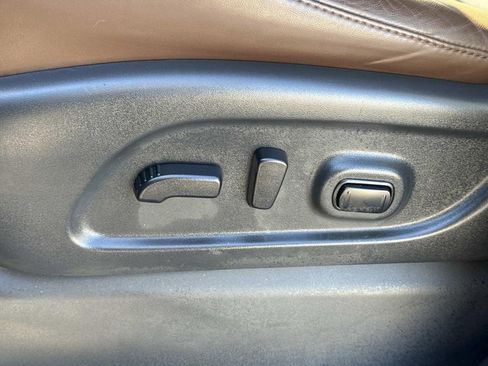 Certified 2022 Nissan Titan Platinum Reserve w/ Moonroof Package image 20