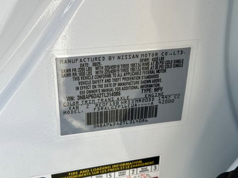 Used 2026 Nissan Kicks SR w/ Illumination Package image 33