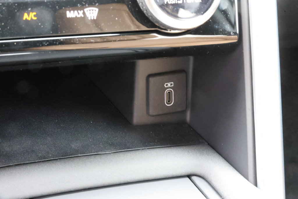 New 2026 Land Rover Discovery Dynamic SE AWD/4WD image 29