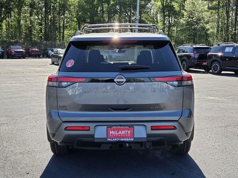 New 2026 Nissan Pathfinder Platinum FWD image 4