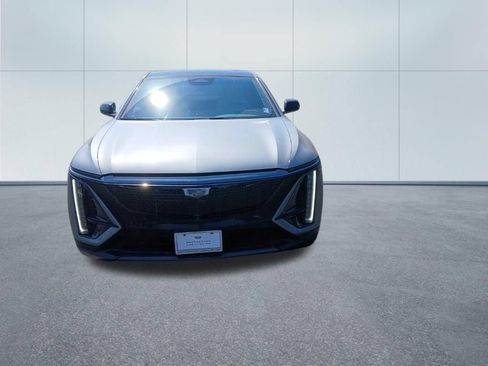 Certified 2024 Cadillac Lyriq Sport w/ LPO, Floor Liner Package AWD/4WD image 11