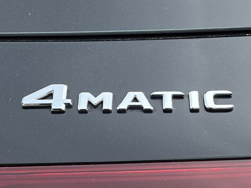 Used 2022 Mercedes-Benz GLE 350 4MATIC w/ Premium Package image 10
