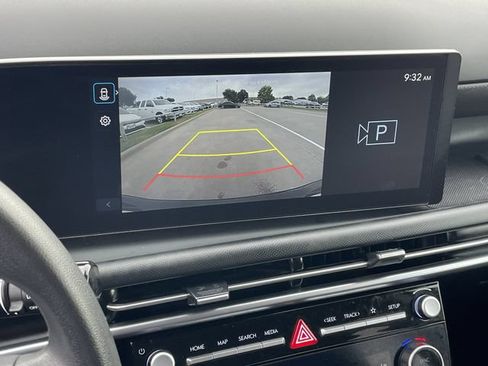 Used 2025 Hyundai Tucson SEL FWD image 17