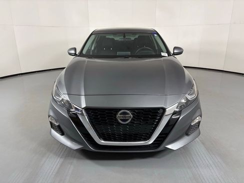 Used 2019 Nissan Altima 2.5 S image 3