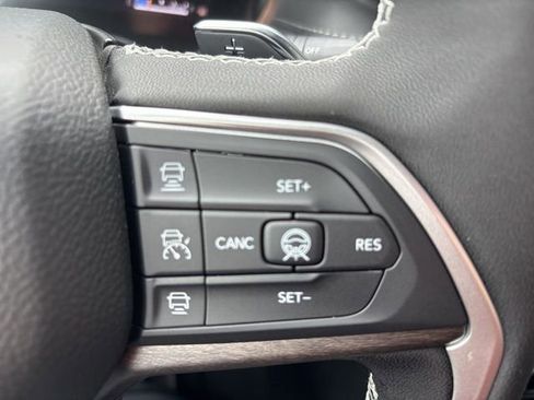 New 2026 Jeep Grand Cherokee L Limited AWD/4WD image 26