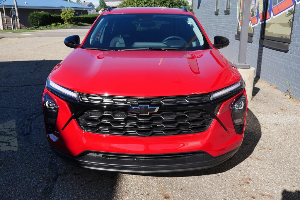New 2026 Chevrolet Trax LT w/ Driver Confidence Package FWD image 28