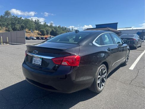 Used 2017 Chevrolet Impala LT FWD image 5
