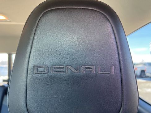 Used 2017 GMC Canyon Denali image 18