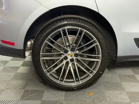 New 2026 Porsche Macan image 13