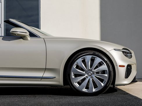 New 2026 Bentley Continental GTC image 24