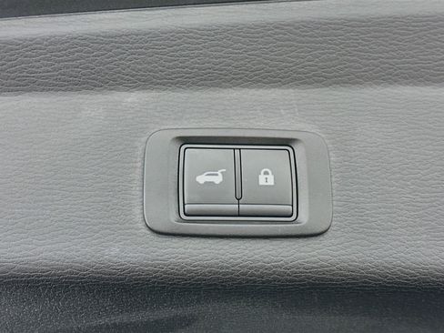 Used 2024 Mitsubishi Outlander SE AWD/4WD image 31