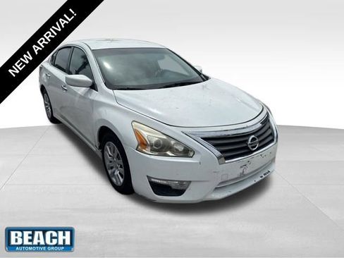 Used 2015 Nissan Altima 2.5 S w/ Power Driver Seat Package image 1