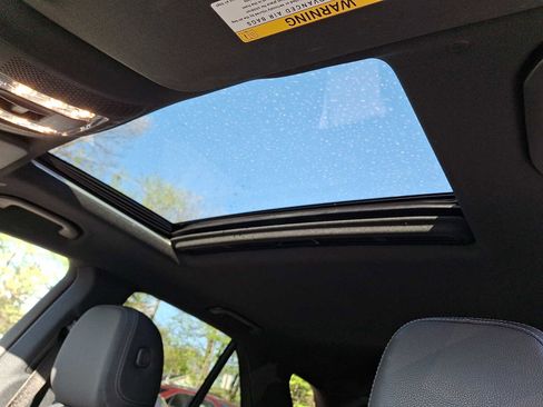 Used 2024 Mercedes-Benz GLE 350 4MATIC image 10