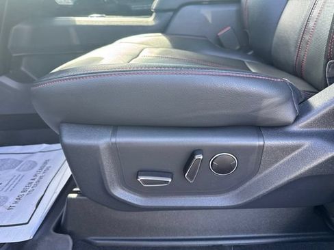 Used 2024 Ford Expedition Limited RWD image 16
