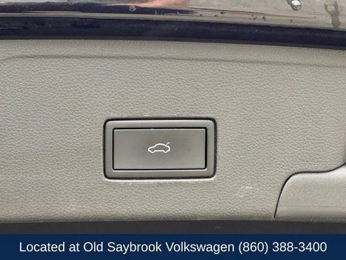 Used 2024 Volkswagen Atlas Cross Sport SEL R-Line AWD/4WD image 19