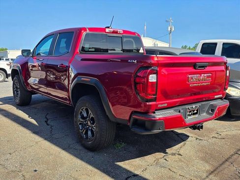 Used 2025 GMC Canyon Elevation w/ Convenience Package AWD/4WD image 12