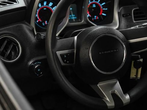 Used 2011 Chevrolet Camaro LT RWD image 15