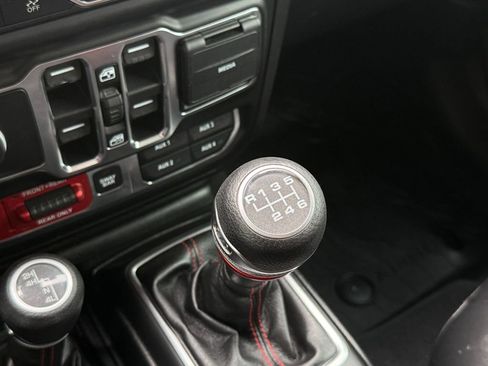 Used 2020 Jeep Wrangler Unlimited Rubicon AWD/4WD image 29