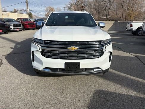 Used 2023 Chevrolet Suburban Premier image 8