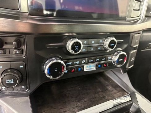 Used 2024 Ford F350 Lariat w/ Black Appearance Package AWD/4WD image 18