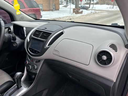 Used 2016 Chevrolet Trax LT w/ LT Convenience Package image 11