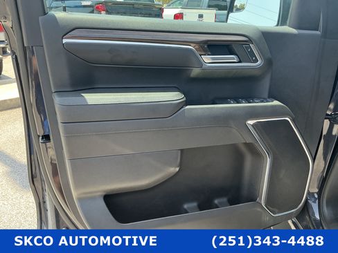 Used 2023 Chevrolet Silverado 1500 LT AWD/4WD image 12
