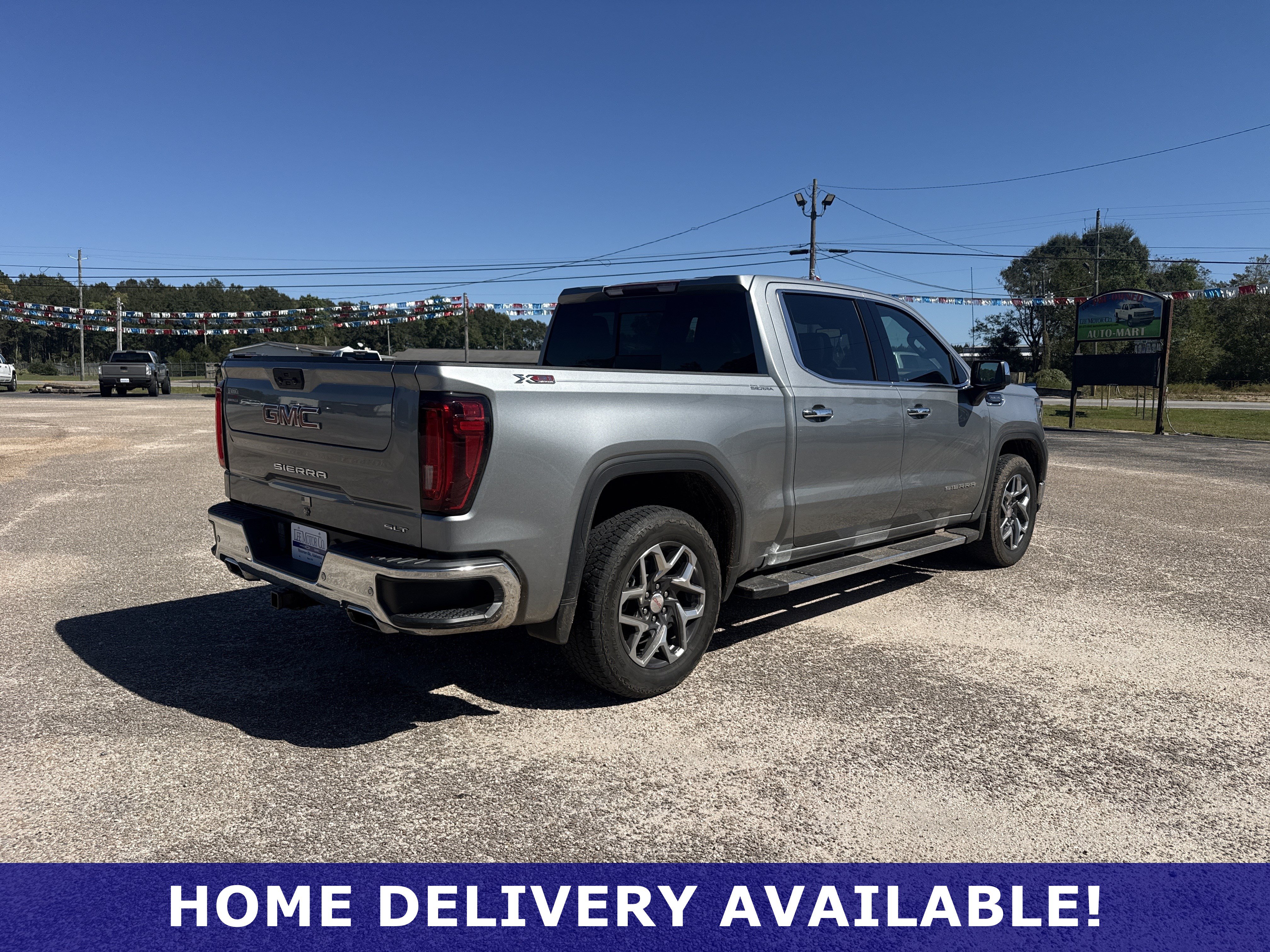 Used 2023 GMC Sierra 1500 SLT w/ SLT Premium Plus Package AWD/4WD image 7