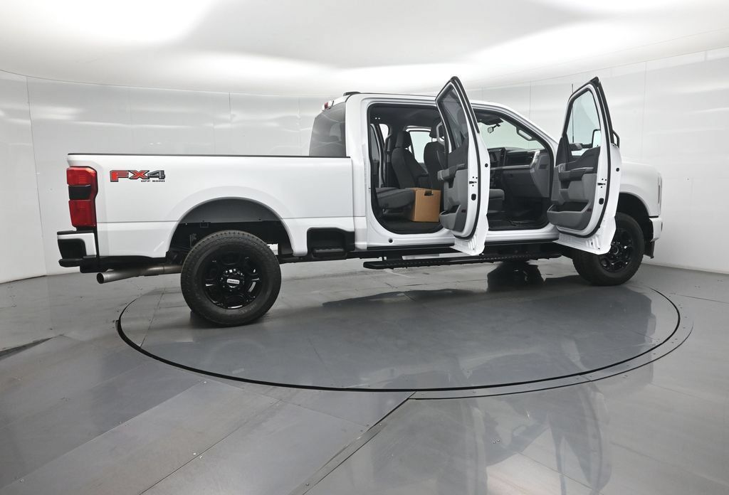 Certified 2024 Ford F250 XL w/ STX Appearance Package AWD/4WD image 4
