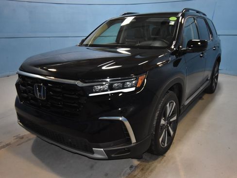 Used 2025 Honda Pilot Elite image 27