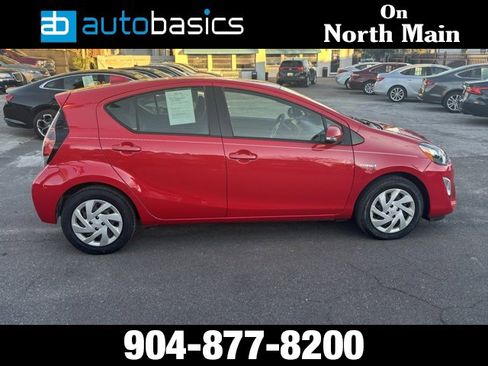 Used 2015 Toyota Prius C Two image 2
