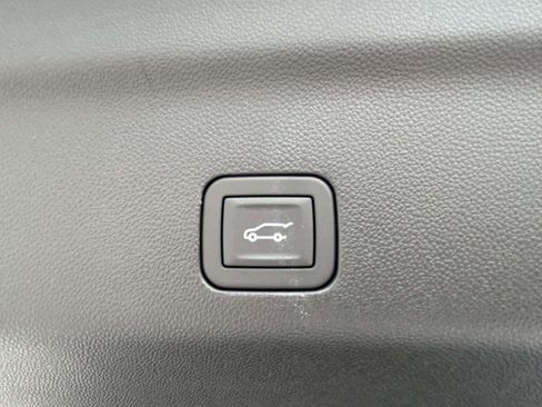 New 2026 Chevrolet Tahoe High Country AWD/4WD image 19