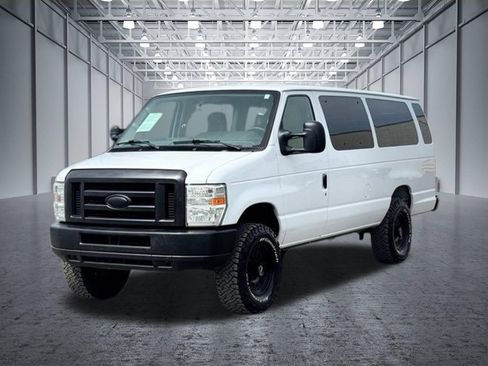 Used 2014 Ford E-350 and Econoline 350 XLT RWD image 6