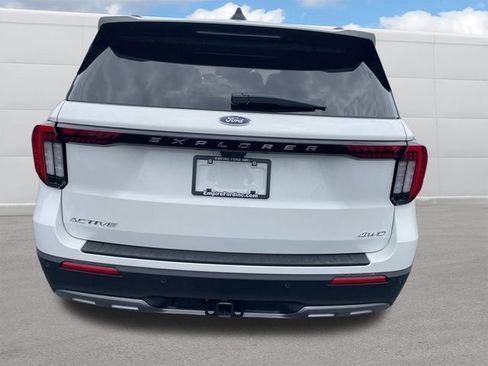 New 2026 Ford Explorer Active w/ Active Comfort Package AWD/4WD image 3