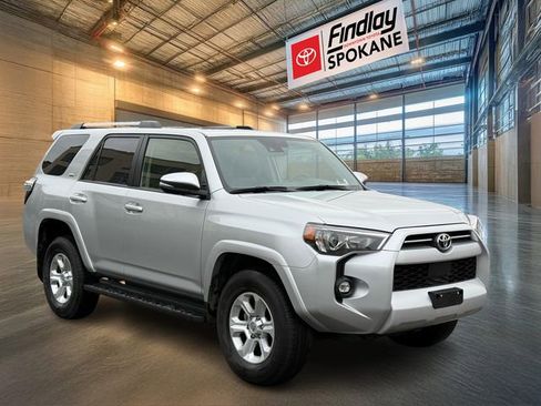 Used 2024 Toyota 4Runner SR5 Premium image 3