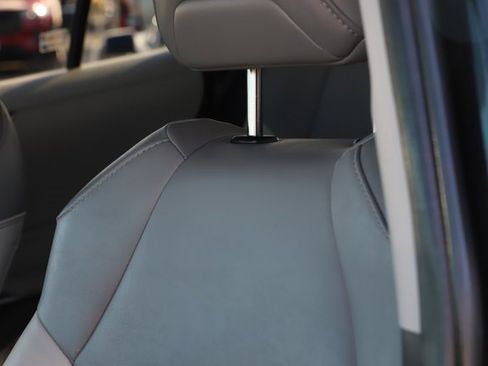 Used 2019 Toyota RAV4 XLE Premium image 16