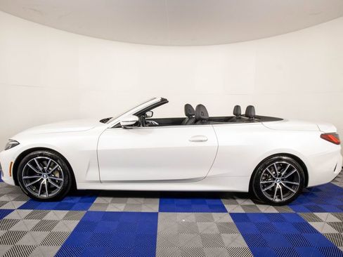 Used 2025 BMW 430i Convertible image 9