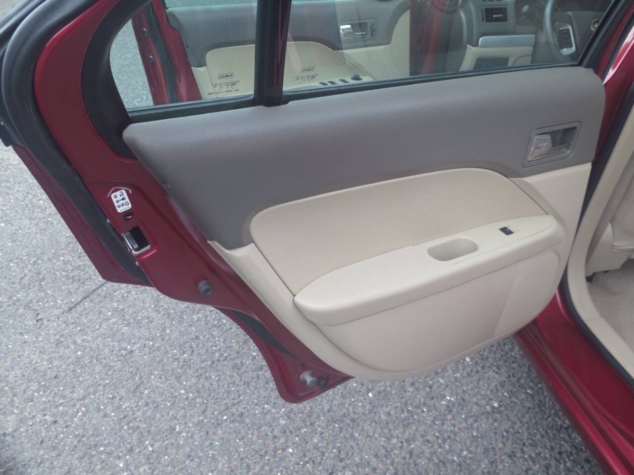 Used 2007 Mercury Milan Premier AWD/4WD image 19