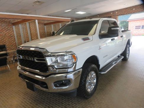 Used 2024 RAM 2500 Big Horn w/ Off Road Package AWD/4WD image 85