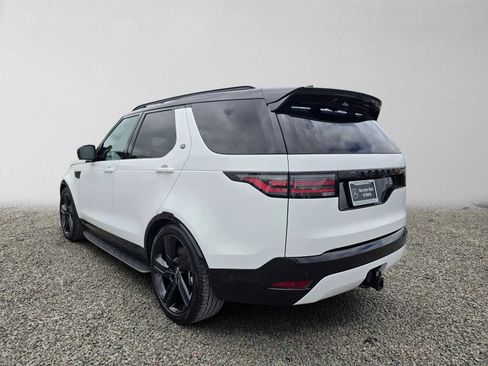Used 2025 Land Rover Discovery Dynamic SE AWD/4WD image 5