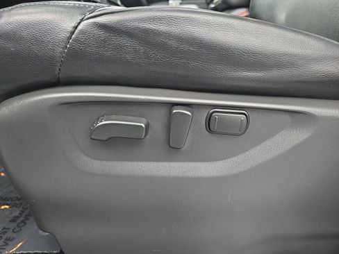 Used 2024 Nissan Armada SL w/ Captain's Chairs Package image 20