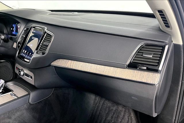 Used 2024 Volvo XC90 B6 Ultimate AWD/4WD image 17